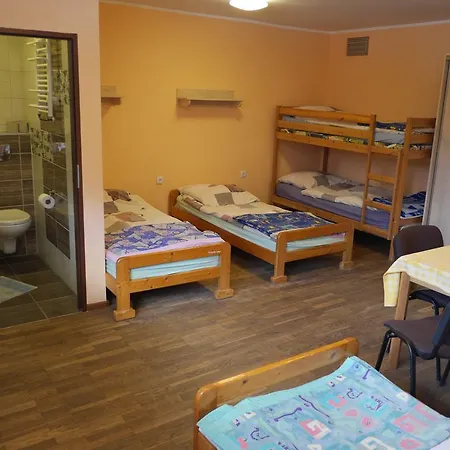Stronski Park Aktywnosci Jaskinia Niedzwiedzia